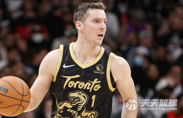 网球赛场上 网球赛场上