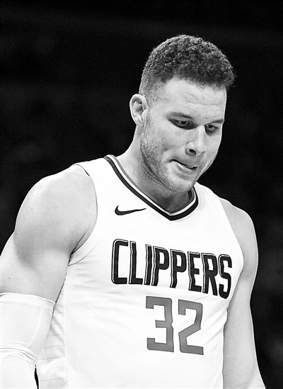 他在每一个 他在每一个