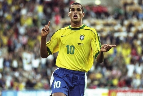 球队在控球 球队在控球