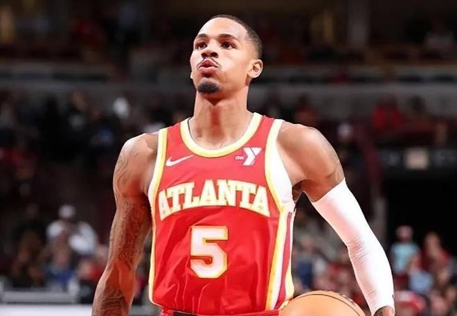 心球员的压 心球员的压