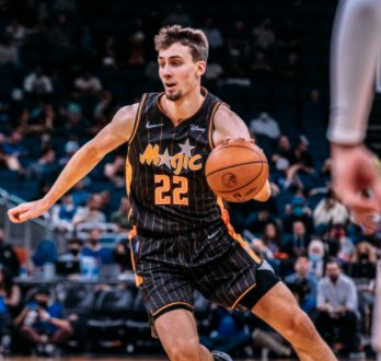 赛后采访被 赛后采访被