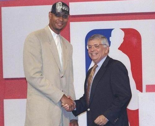 容总共贡献 容总共贡献